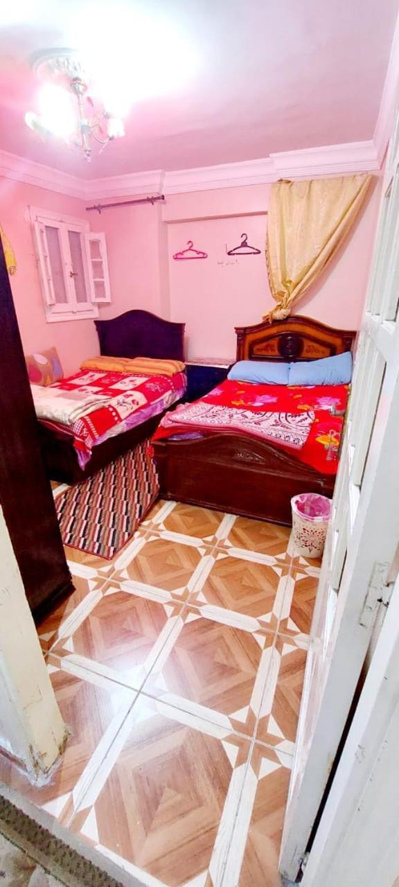 مفروشة ثلاث غرف لك وحدك قريبة من البحر Apartment